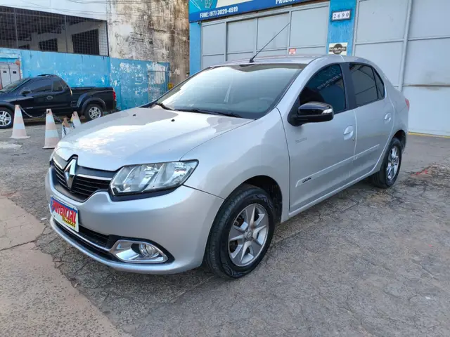 Carro Renault Logan 2015 Expression 1.0 16V (flex)