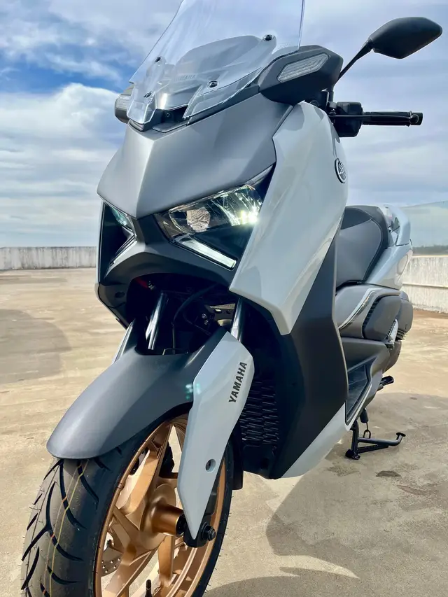 Moto Yamaha XMax 2026 300 Connected