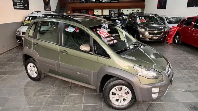 Carro Fiat Idea 2015 Adventure 1.8 16V E.TorQ (Flex)
