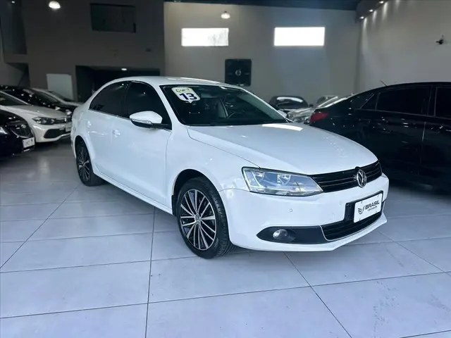 Carro Volkswagen Jetta 2013 2.0 TSI Highline DSG