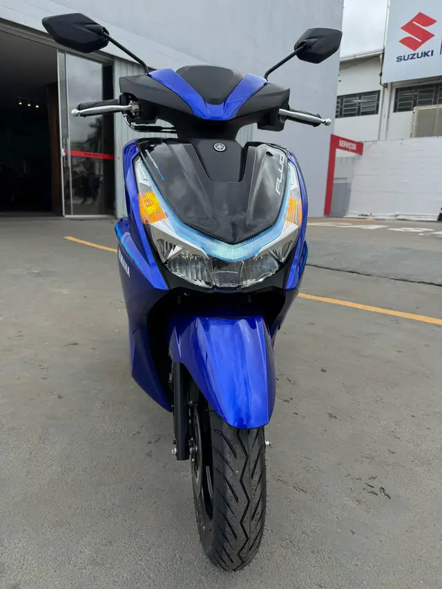 Moto Yamaha Fluo 2026 Hybrid Connected