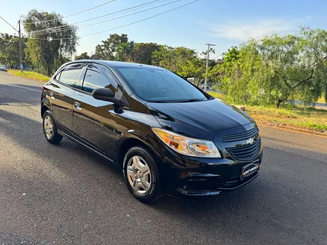 Carro Chevrolet Onix 2015 1.0 LS SPE/4