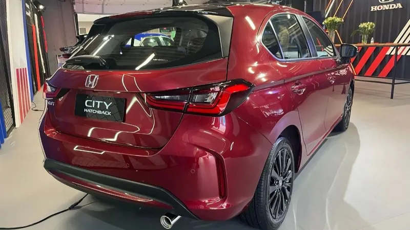 Honda City Touring Sport é versão esportivada do substituto do Fit 