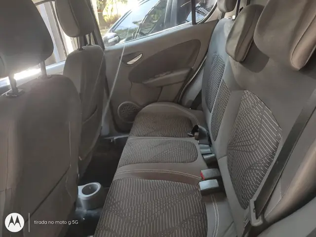 Carro Fiat Palio 2015 Attractive 1.4 Evo (Flex)