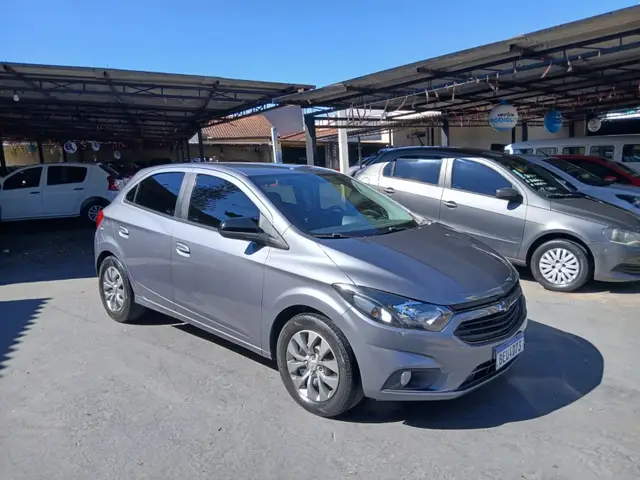 Carro Chevrolet Onix 2021 1.0 (Flex)