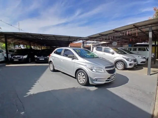 Carro Chevrolet Onix 2017 1.0 Joy SPE/4