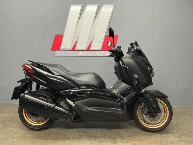 Moto Yamaha XMax 2021 250 (ABS)