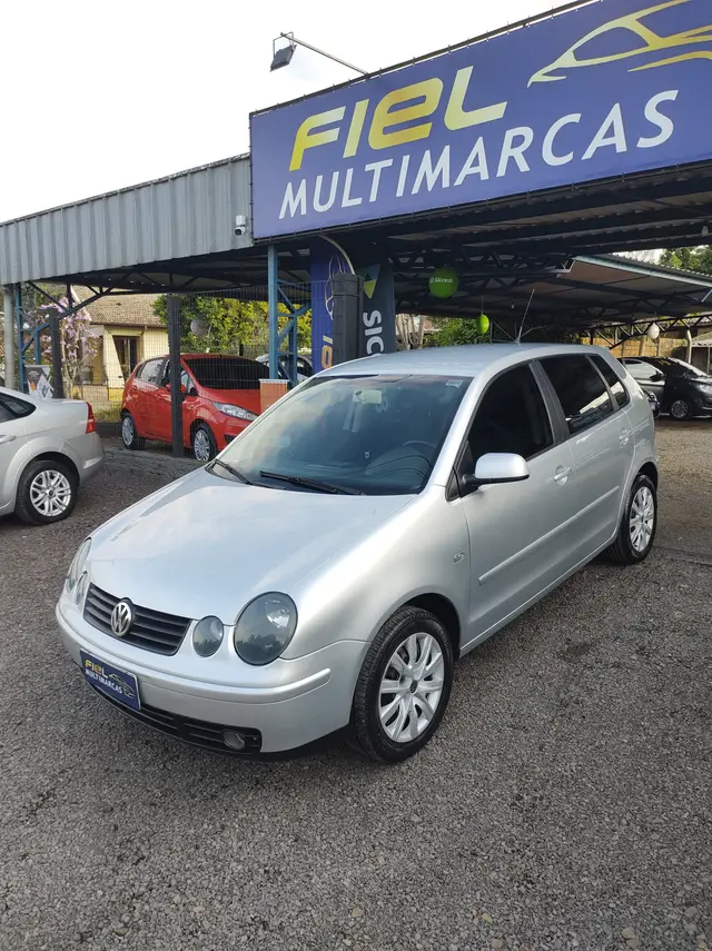 Carro Volkswagen Polo 2003 Hatch. Série Ouro 1.6 8V