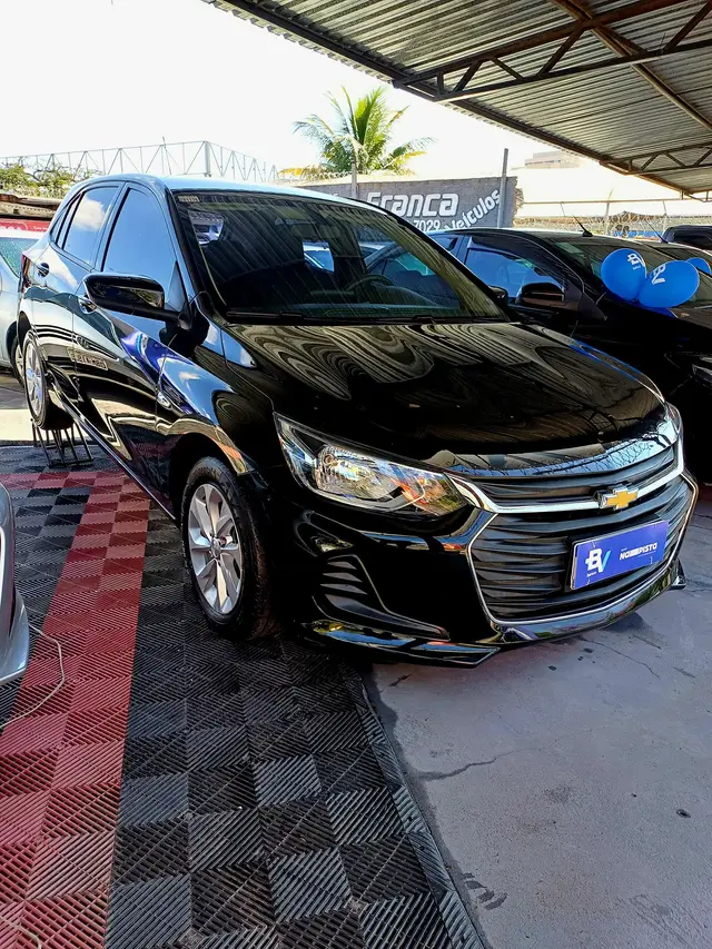 Carro Chevrolet Onix 2023 LT 1.0