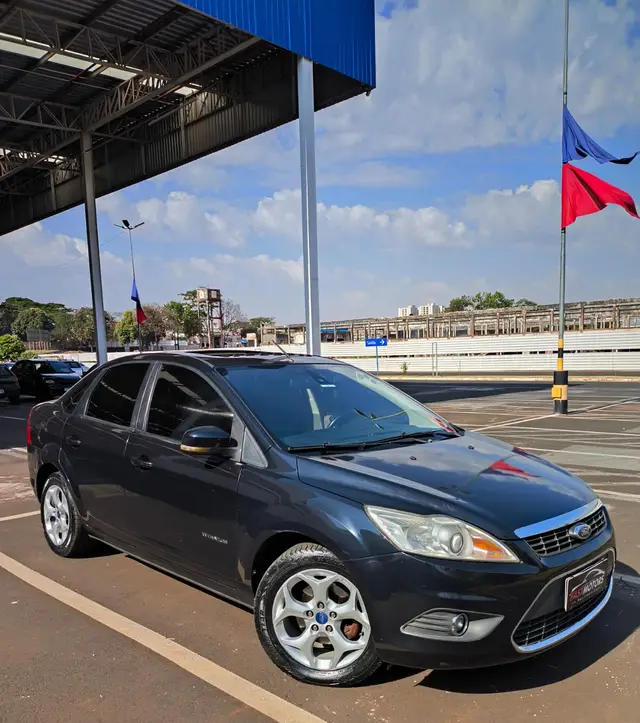 Carro Ford Focus Sedan 2013 Titanium 2.0 16V (Aut)