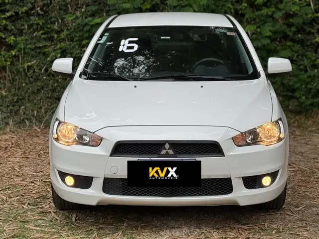 Carro Mitsubishi Lancer 2016 2.0 16V