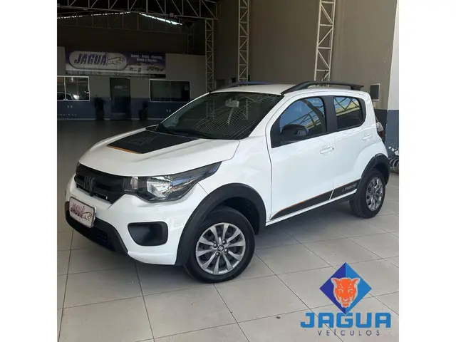 Carro Fiat Mobi 2024 Trekking 1.0