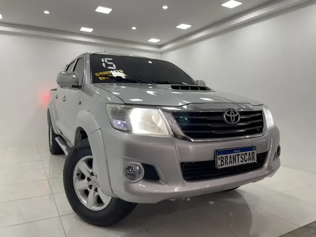 Carro Toyota Hilux Cabine Dupla 2015 Hilux 3.0 TDI 4x4 CD STD