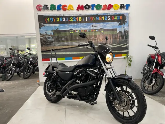 Moto Harley-Davidson Sportster XL 883 2008 Roadster