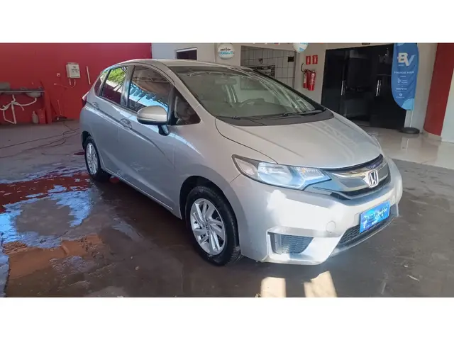 Carro Honda Fit 2016 1.5 16v LX CVT (Flex)