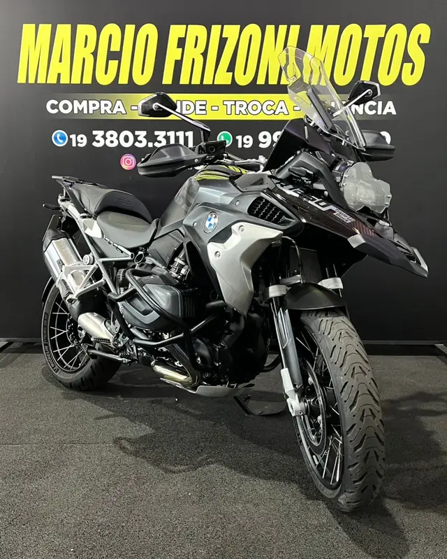 Moto BMW R 1250 GS 2021 Premium Triple Black