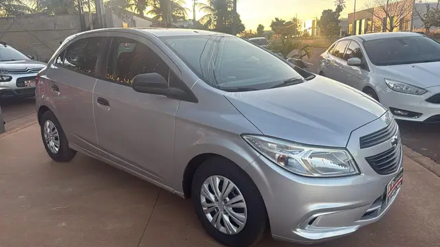 Carro Chevrolet Onix 2018 1.0 Joy SPE/4