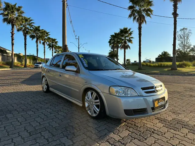 Carro Chevrolet Astra Hatch 2008 Advantage 2.0 (Flex)