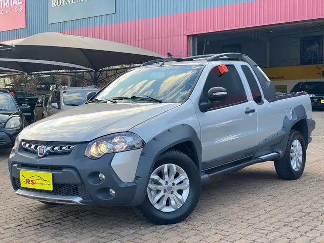 Carro Fiat Strada 2013 Adventure 1.8 16V (Flex) (Cabine Estendida)