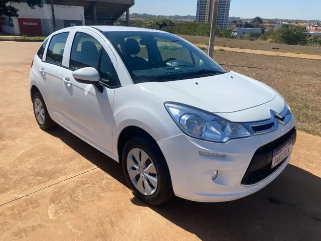 Carro Citroën C3 2018 Attraction 1.2 12V (Flex)