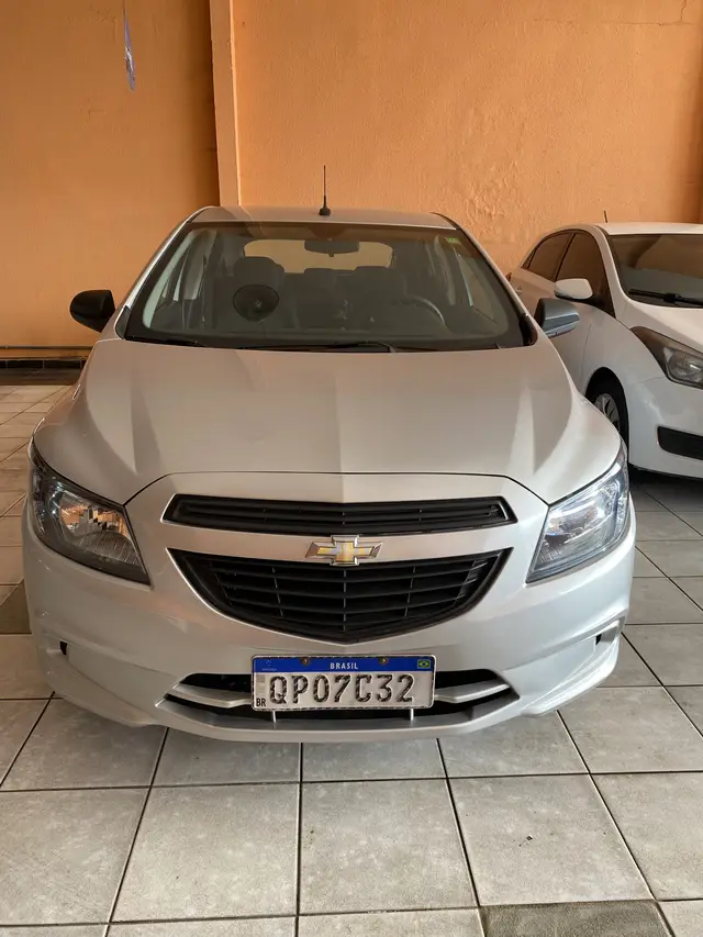 Carro Chevrolet Onix 2019 1.0 Joy SPE/4