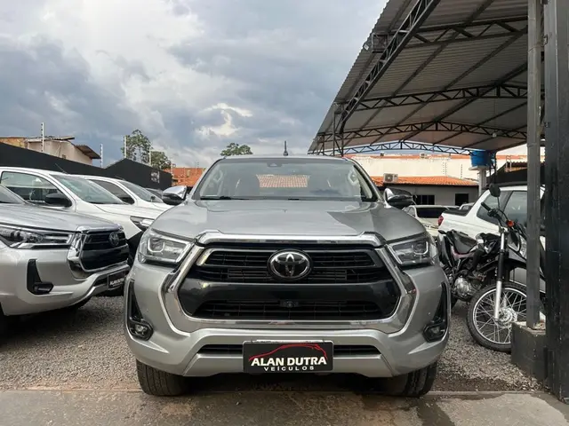 Carro Toyota Hilux Cabine Dupla 2022 SRX 2.8 TDI CD 4x4 (Aut)