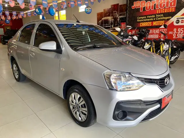 Carro Toyota Etios Sedan 2018 X 1.5 (Aut) (Flex)