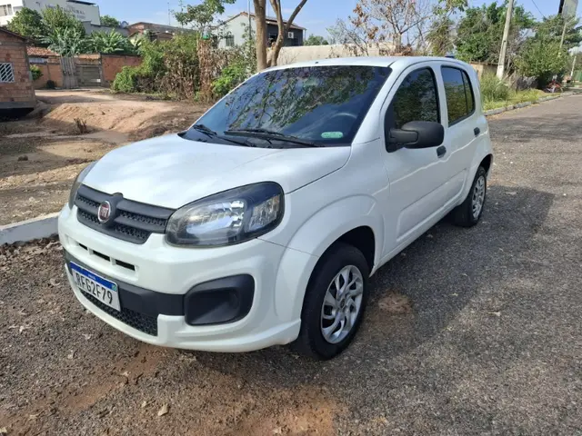 Carro Fiat Uno 2021 Attractive 1.0