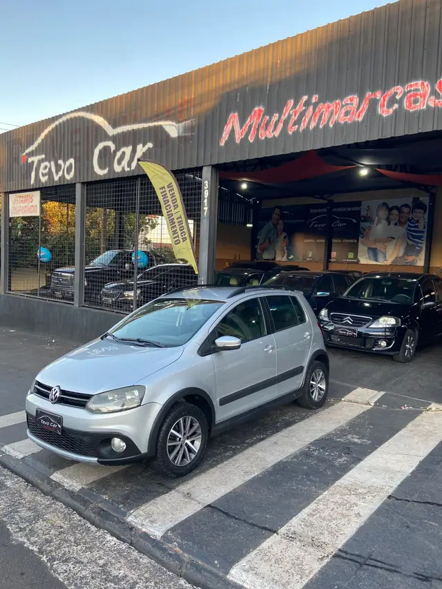 Carro Volkswagen CrossFox 2014 1.6 VHT (Flex)
