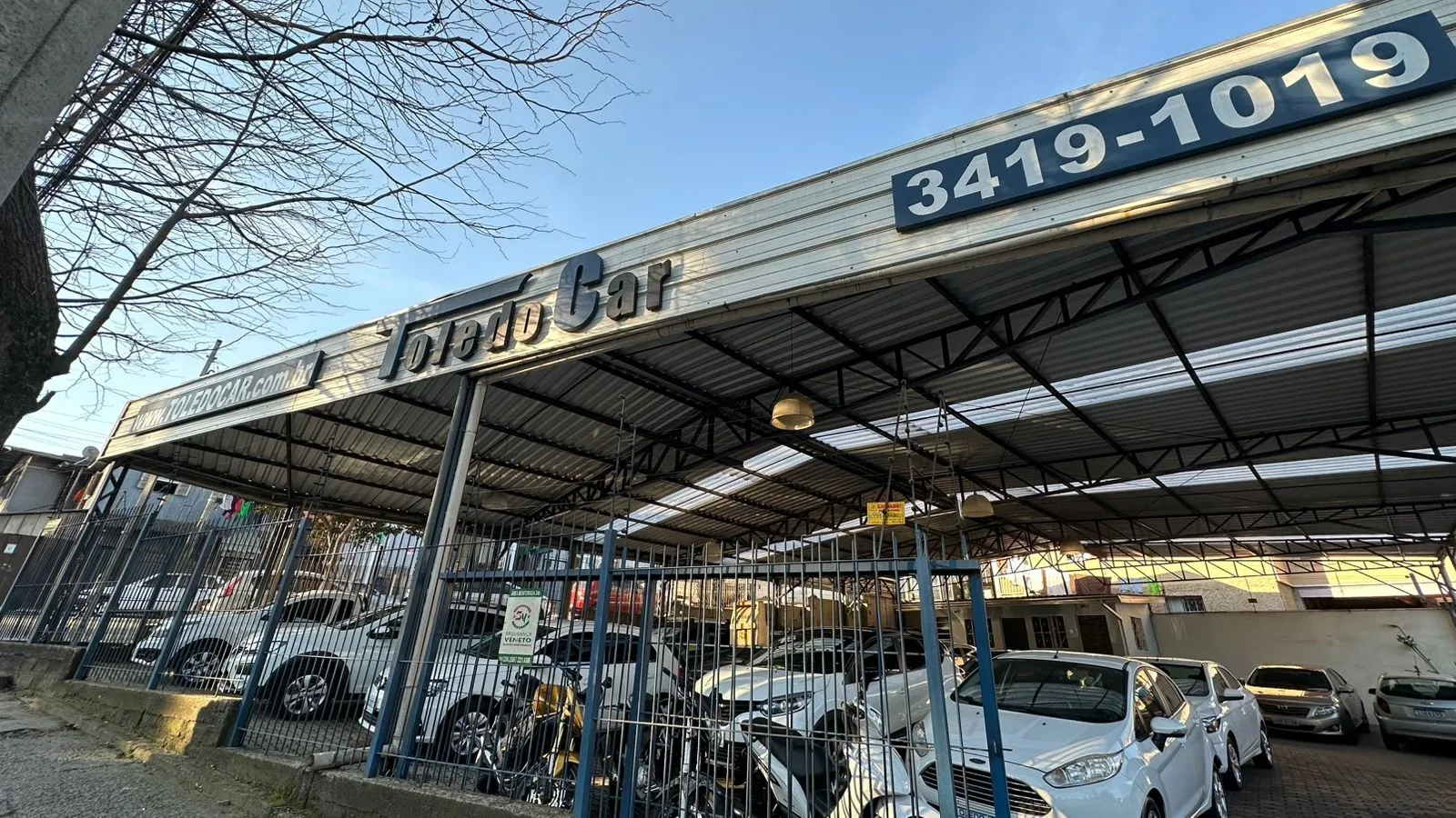 Fachada da loja Veículos à venda em TOLEDO CAR - Caxias do Sul - RS