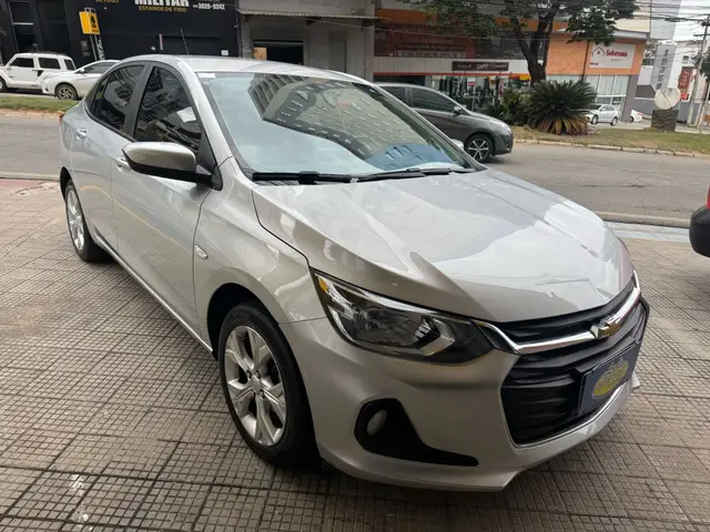 Carro Chevrolet Onix Plus 2023 LTZ 1.0 Turbo (Aut.)