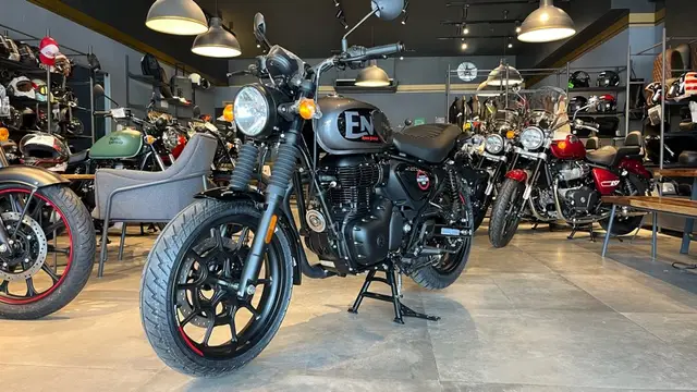 Moto Royal Enfield Hunter 350 2025 Dapper