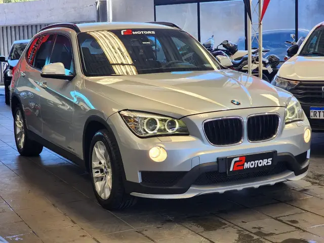 Carro BMW X1 2015 2.0 sDrive20i Activeflex