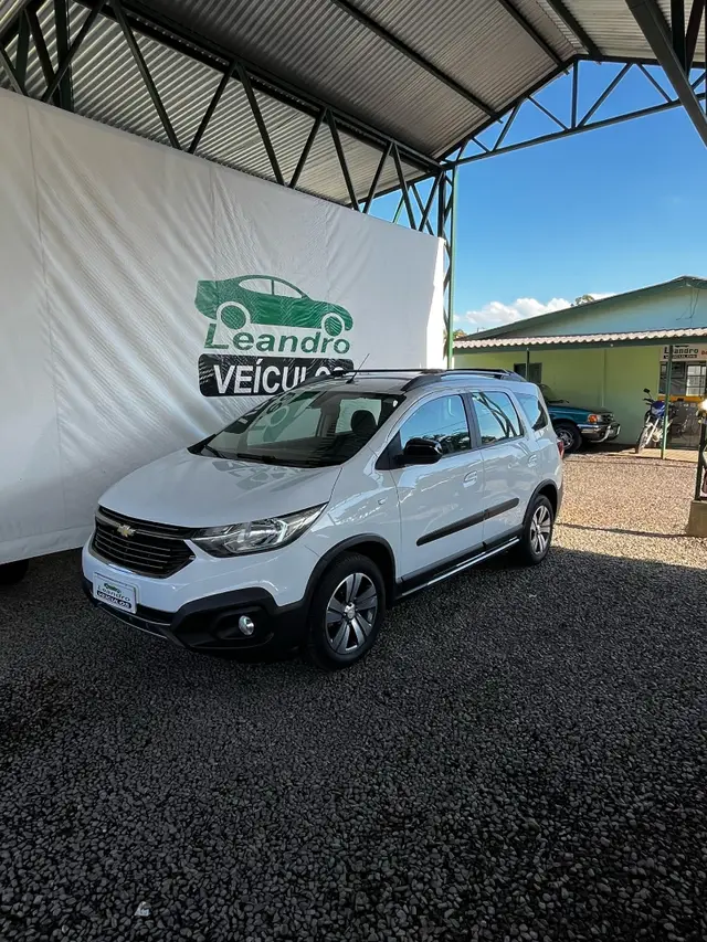 Carro Chevrolet Spin 2019 Activ 1.8 (Flex) (Aut)