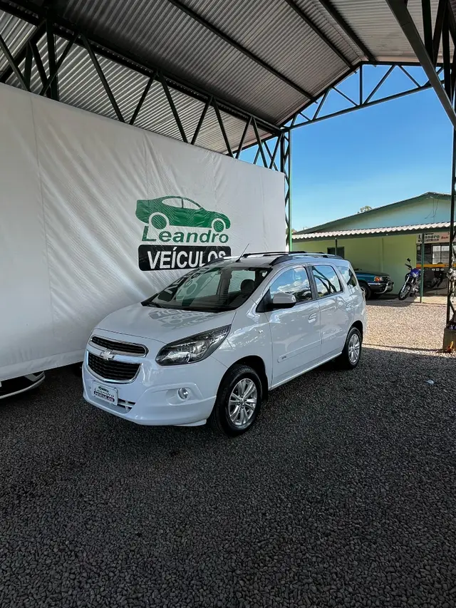 Carro Chevrolet Spin 2013 LTZ 7S 1.8 (Flex)