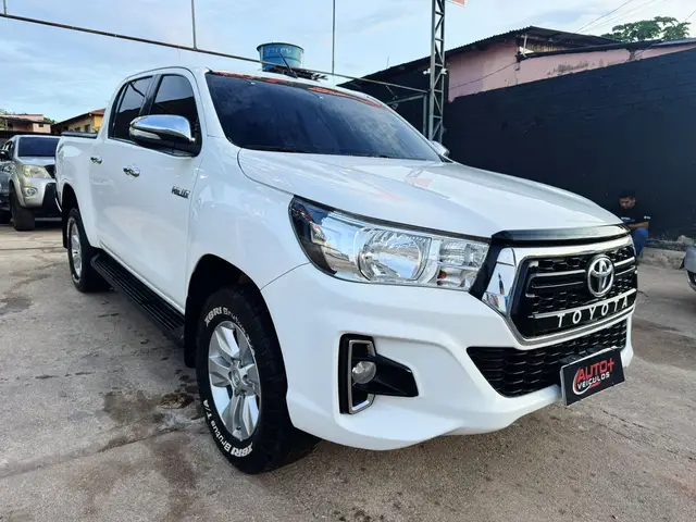 Carro Toyota Hilux Cabine Dupla 2019 Hilux 2.8 TDI CD STD 4x4 (Power Pack) (Diesel)
