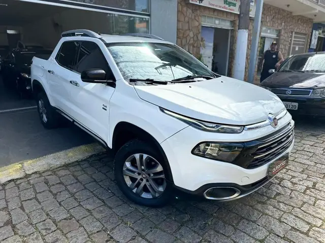 Carro Fiat Toro 2017 Volcano 2.0 diesel AT9 4x4