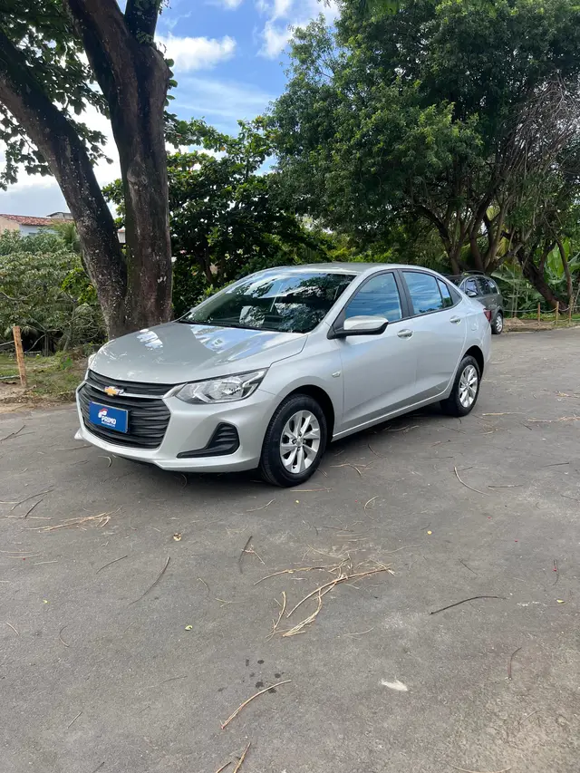 Carro Chevrolet Onix Plus 2022 1.0 LT (Flex)