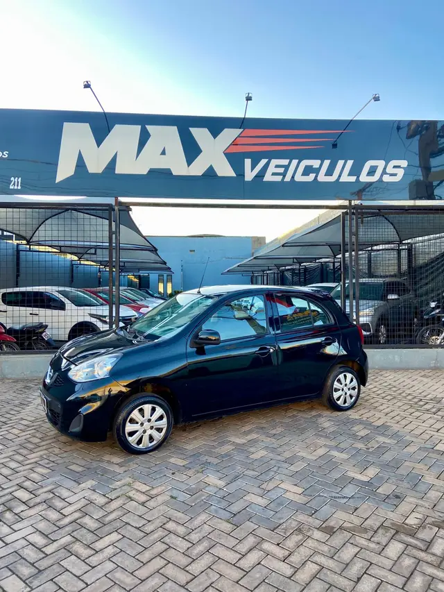 Carro Nissan March 2015 1.0 16V S (Flex)