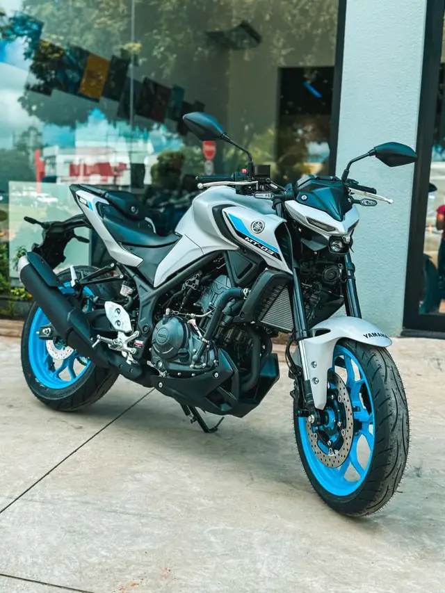 Moto Yamaha MT-03 2026 Connected