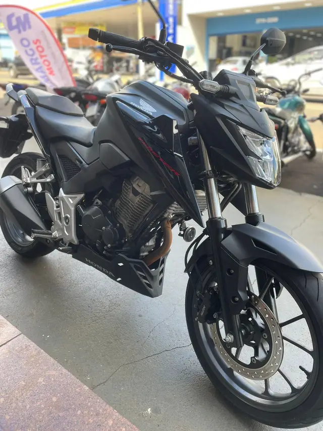 Moto Honda CB 300F Twister 2024 (CBS)