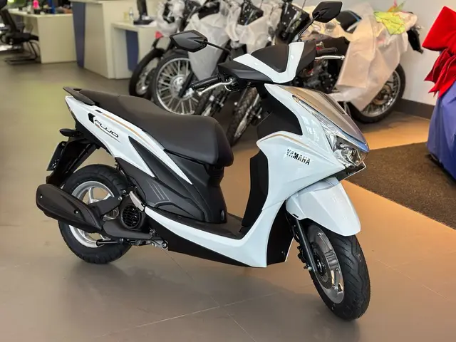 Moto Yamaha Fluo 2026 Hybrid Connected