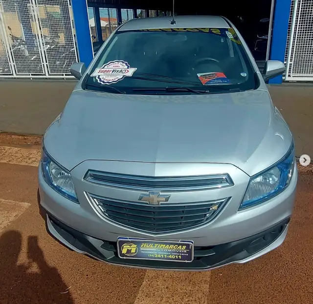 Carro Chevrolet Onix 2014 1.4 LT SPE/4
