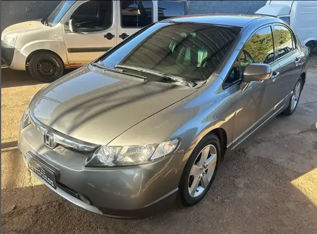 Carro Honda Civic 2007 LX 1.8
