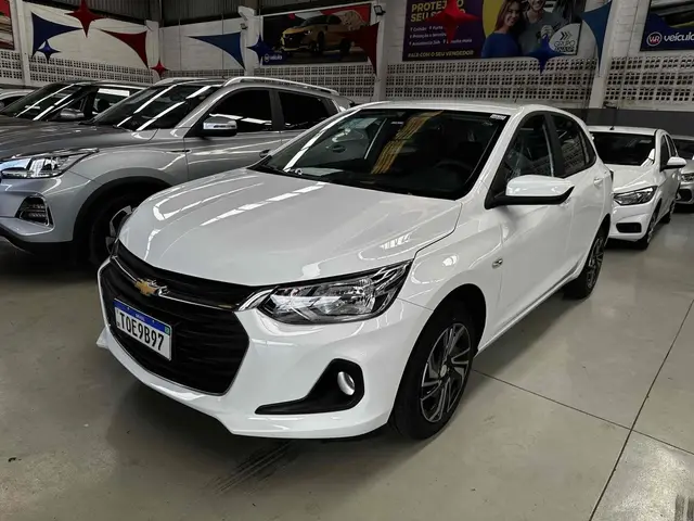Carro Chevrolet Onix 2025 LT 1.0 Turbo