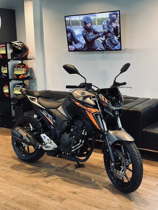 Moto Yamaha Fazer FZ25 2025 Connected