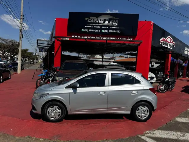 Carro Chevrolet Onix 2014 1.0 LT SPE/4