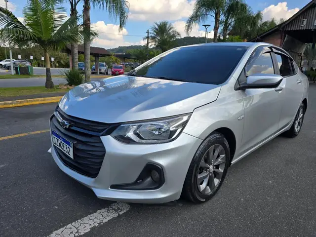 Carro Chevrolet Onix Plus 2020 1.0 LTZ Turbo (Flex)