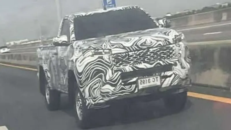 Flagra: Nova Toyota Hilux é testada em opção mais barata com versão duas portas