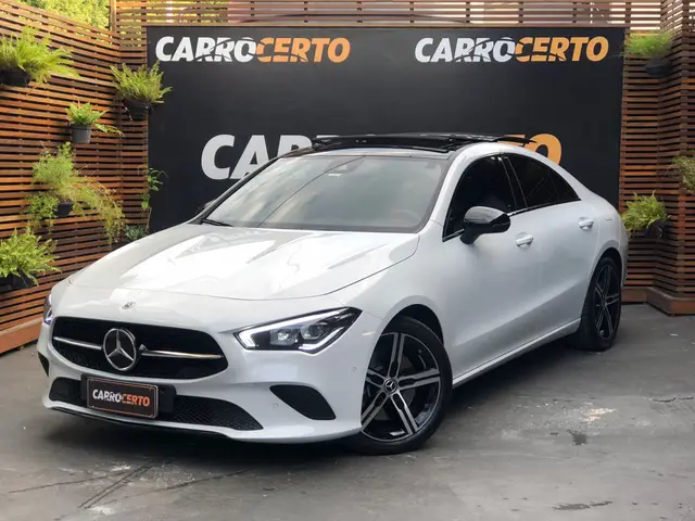 Carro Mercedes-Benz CLA 250  2022 2.0 CGI Gasolina 4MATIC (Aut)